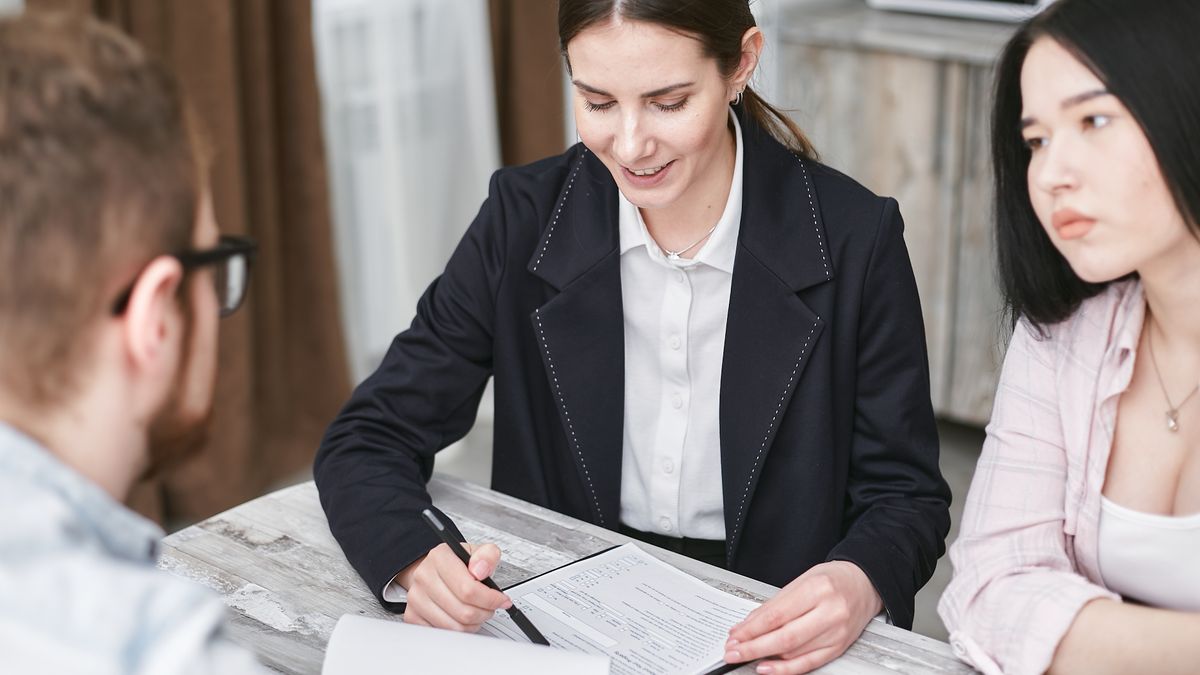 An advisor explaining options to a client
