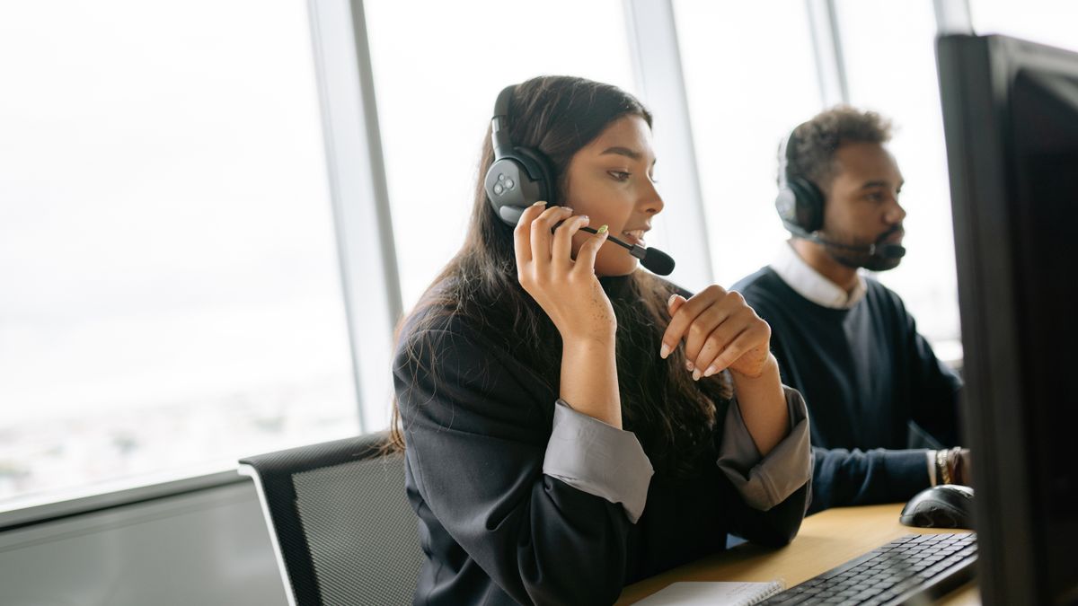 A contact centre agent at work